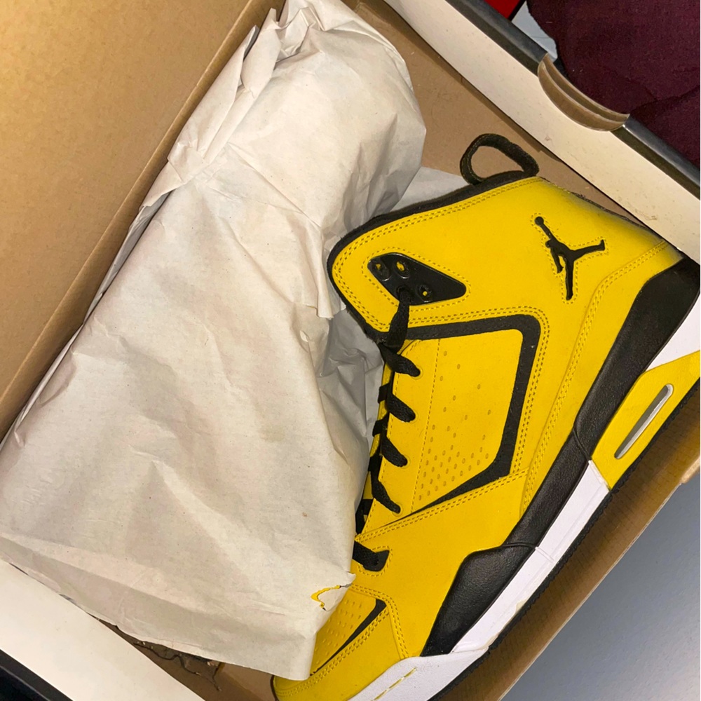 Jordan SC-2 ‘Tour Yellow’